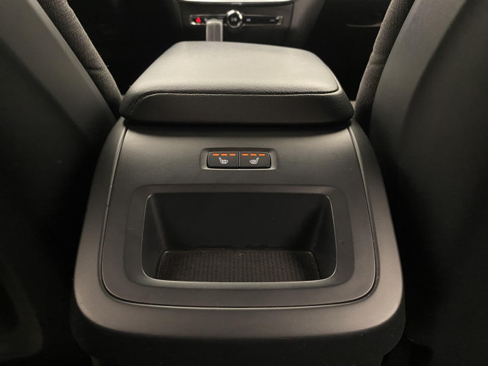 Volvo V60 B4 MOMENTUM AUT 2.0 Momentum