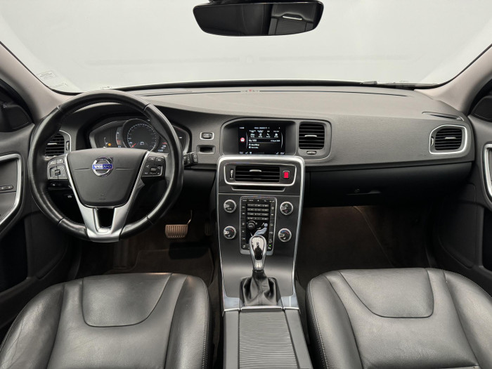 Volvo V60 CC D4 AWD SUMMUM AUT 2.4 d CC CC Summum