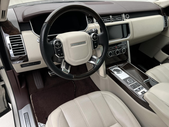Land Rover Range Rover 4.4 SDV8 AUTOBIOGRAPHY AWD AUT