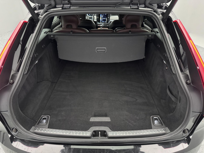 Volvo V90 CC D5 AWD PRO CZ REZERVACE 2.0 d CC CC