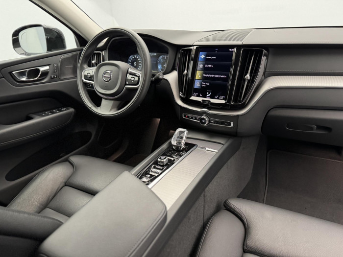Volvo XC60 B5 AWD INSCRIPTION AUT