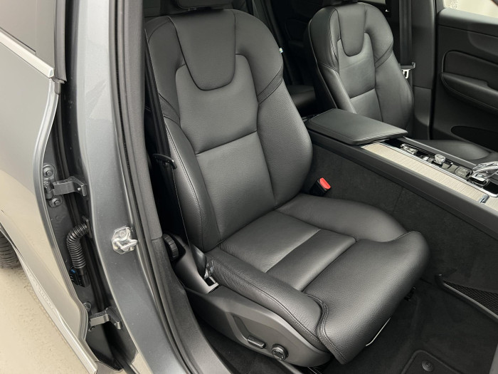 Volvo XC60 B5 AWD INSCRIPTION AUT