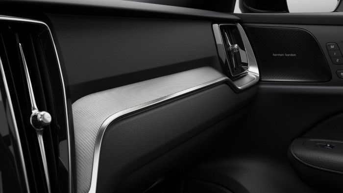 Volvo V60 T6 AWD Plug-in DARK PLUS