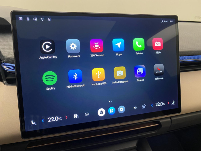 Lynk & Co 08 MORE PHEV