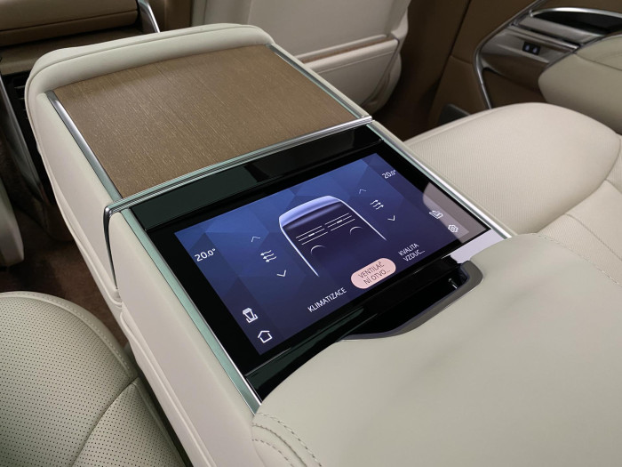 Land Rover Range Rover SV P530 SWB AWD AUT CZ