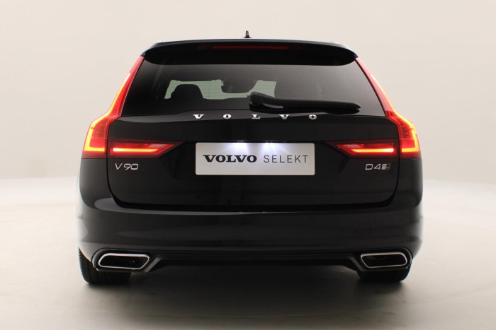 Volvo V90 D4 AWD R-DESIGN REZERVACE 2.0 d