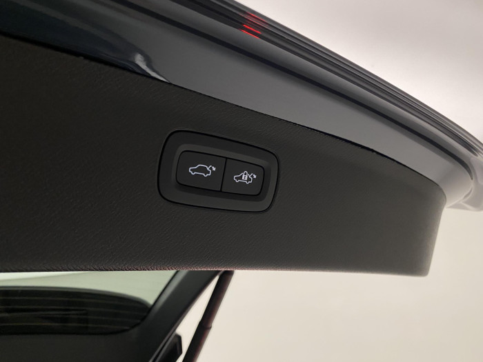 Volvo XC90 B5 AWD AUT CORE 7míst