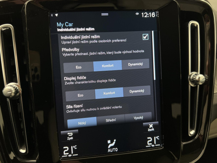 Volvo XC40 T3 INSCRIPTION 1.maj.