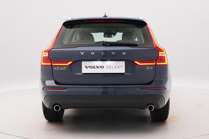 Volvo XC60 D4 MOMENTUM PRO REZERVACE 2.0 d Momentum