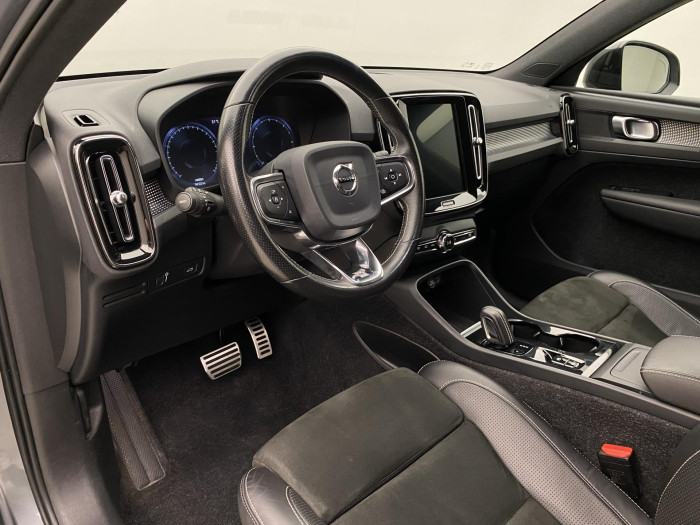 Volvo XC40 D4 AWD R-DESIGN AUT CZ 2.0 d