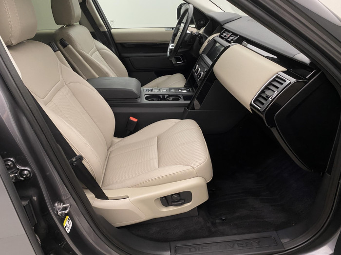 Land Rover Discovery 3,0 SD6 AWD SE AUT REZERVACE 3.0 SE