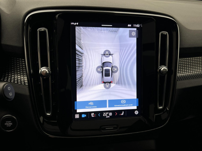 Volvo XC40 B3 ULTRA DARK AUT CZ