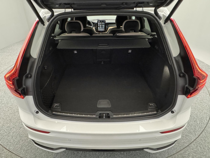 Volvo XC60 T6 AWD AUT DARK PLUS