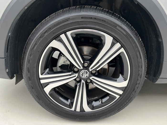 MG ZS 1.5 ESSENTIAL PLUS CZ 1.maj.