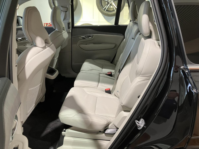 Volvo XC90 B5 BRIGHT PLUS - Rezervace 2.0 Plus
