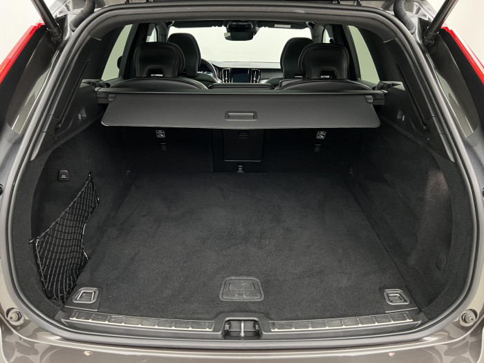 Volvo XC60 T4 R-DESIGN AUT