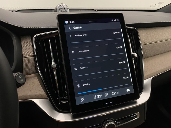 Volvo XC90 T8 AWD RECHARGE DARK ULTRA 7m