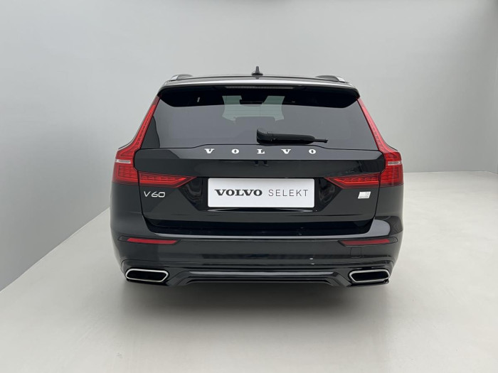 Volvo V60 T8 AWD R-DESIGN AUT  1.maj.