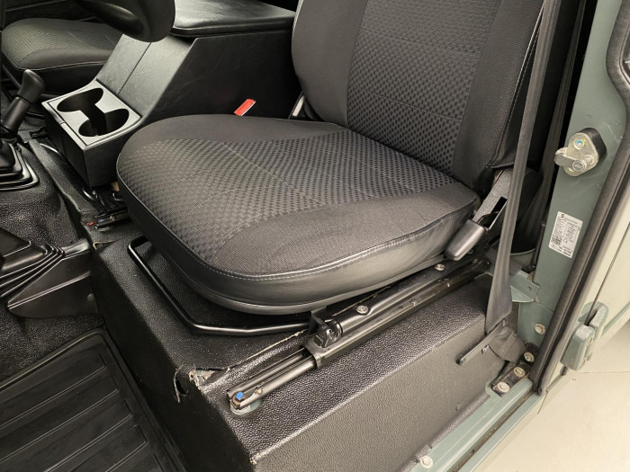 Land Rover Defender 110 STW AWD CZ REZERVACE