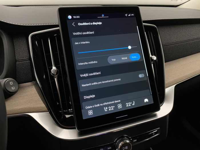 Volvo XC90 T8 AWD RECHARGE BRIGHT PLUS 7m