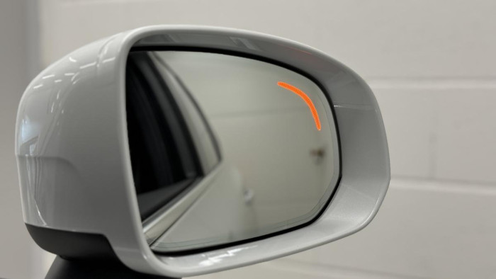 Volvo XC60 B5 AWD INSCRIPTION REZERVACE