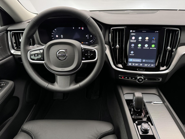 Volvo V60 B4 AUT DARK PLUS