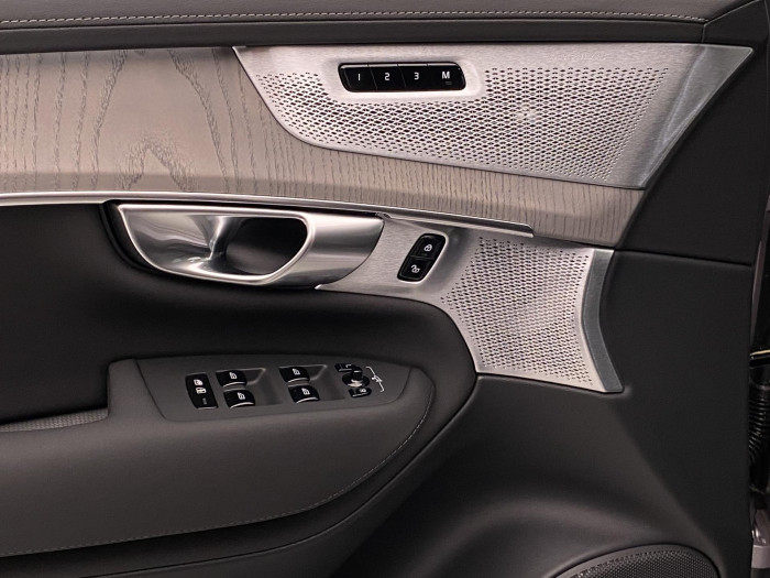 Volvo XC90 T8 AWD RECHARGE BRIGHT PLUS 7m