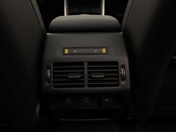 Land Rover Discovery Sport D200 DYNAMIC SE AWD AUT 2.0 d Dynamic SE