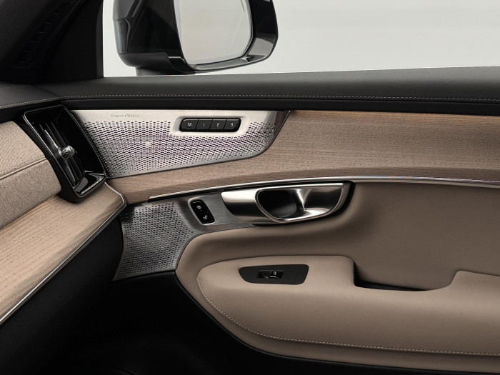 Volvo XC90 B5 AWD AUT BRIGHT PLUS 7míst