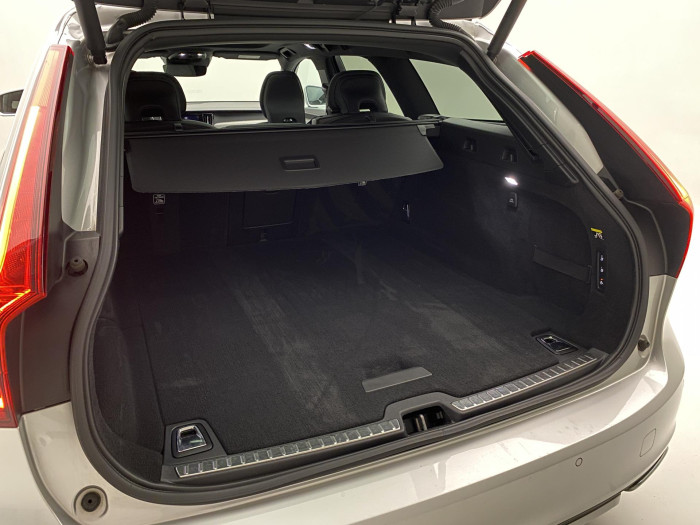 Volvo V90 D4 R-DESIGN AUT 2.0 d