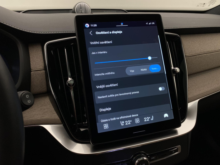 Volvo XC90 T8 AWD PLUG-IN BRIGHT ULTRA 7m