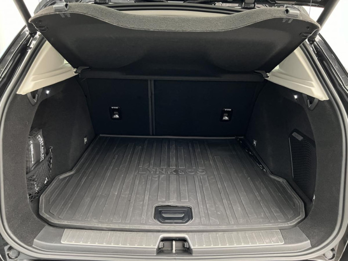 Lynk & Co 01 PHEV DCT 1.maj.