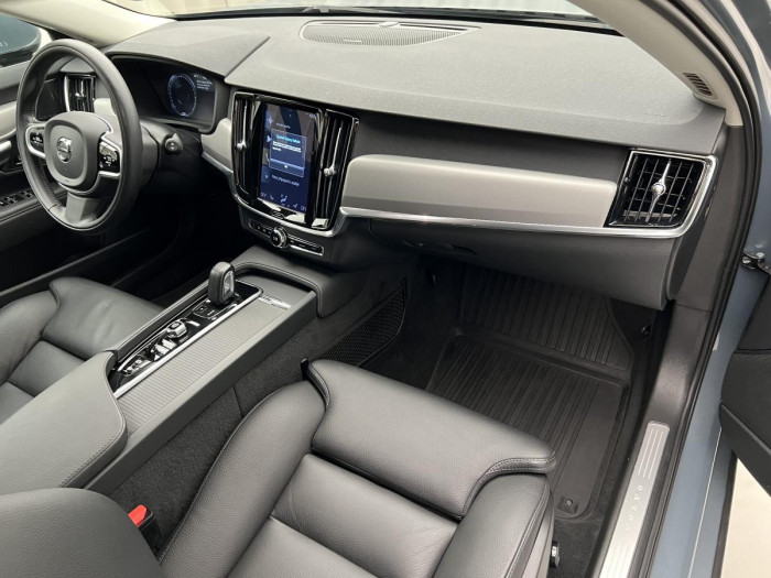 Volvo V90 B4 MOMENTUM AUT 1.maj. 2.0 Momentum