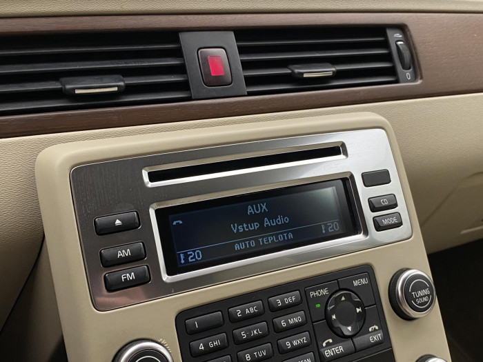 Volvo V70 D5 AWD SUMMUM AUT CZ 2.4 d Summum