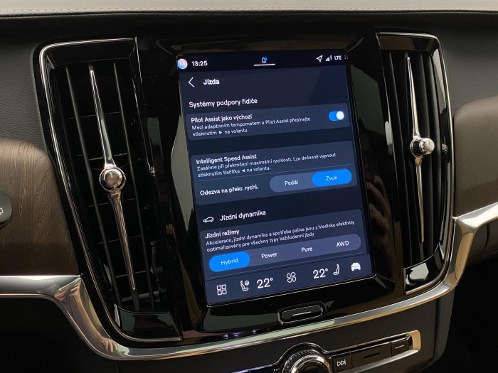 Volvo V90 T8 AWD Plug-in BRIGHT ULTRA