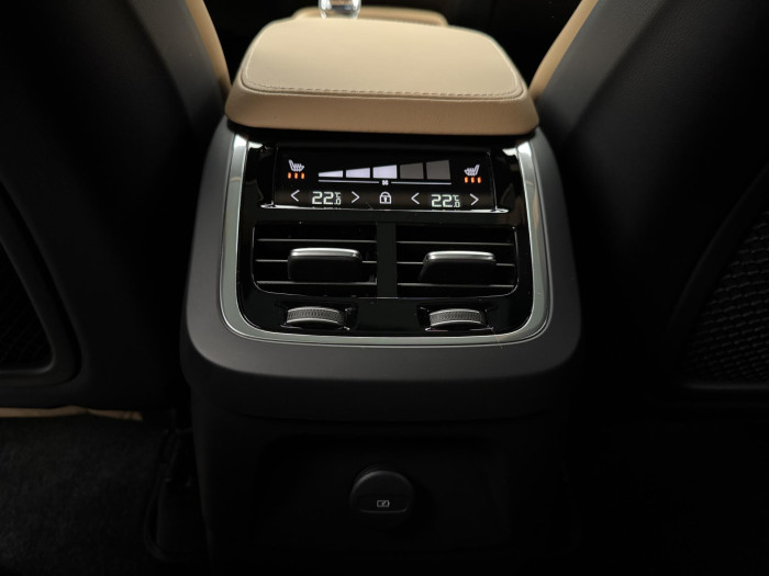 Volvo XC90 T8 AWD RECHARGE BRIGHT ULTRA