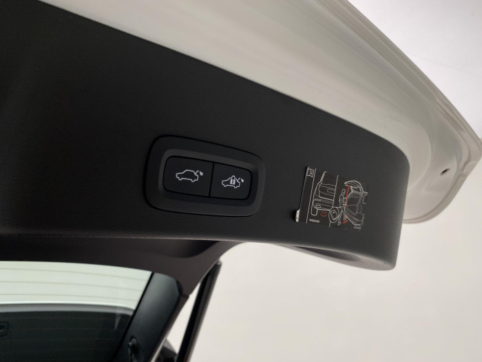 Volvo XC40 T3 MOMENTUM AUT CZ 1.5 Momentum