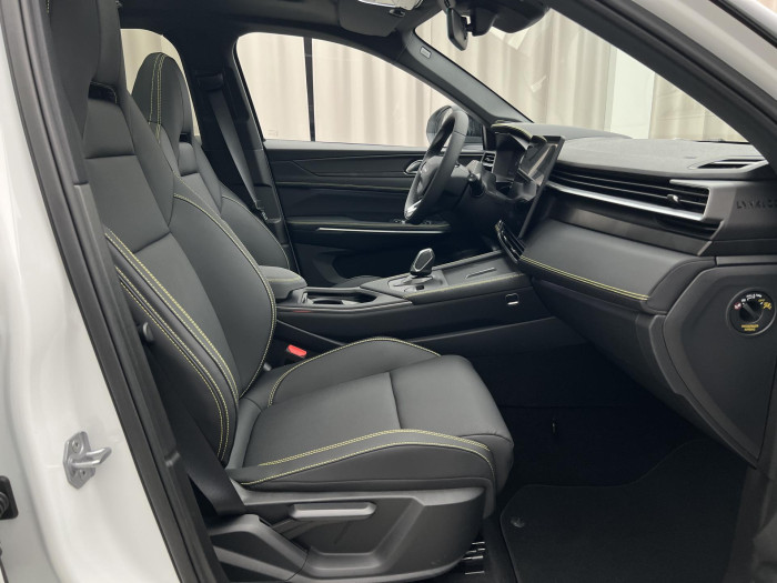 Lynk & Co 01 MORE PHEV