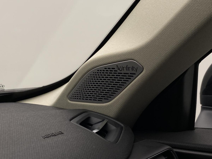 Lynk & Co 01 PHEV DCT AUT REZERVACE