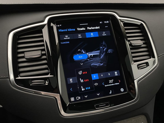 Volvo XC90 B6 AWD AUT DARK REZERVACE