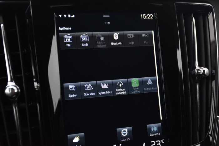Volvo V90 CC D4 MOMENTUM REZERVACE 2.0 d CC CC Momentum