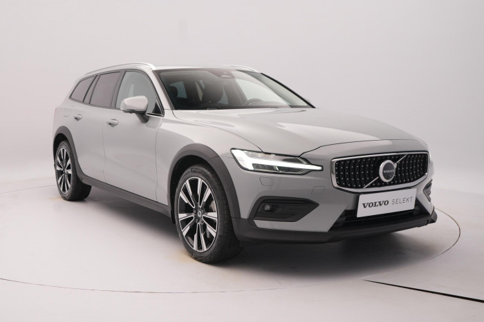 Volvo V60 CC B5 AWD PLUS AUT 1.maj