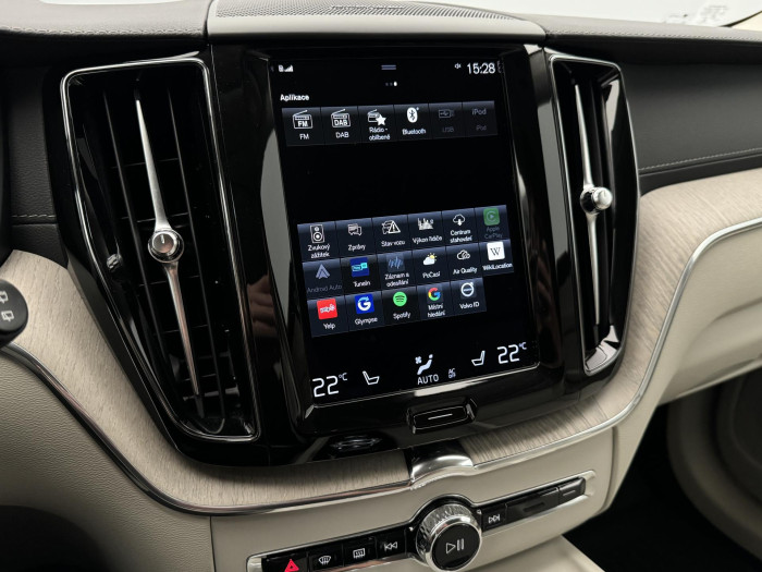 Volvo XC60 B5 AWD INSCRIPTION CZ 1.maj