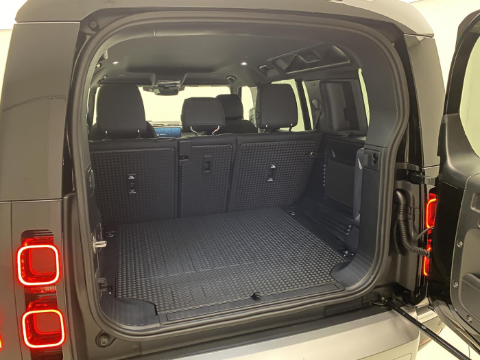 Land Rover Defender 110 D200 S AWD AUT REZERVACE 3.0 d