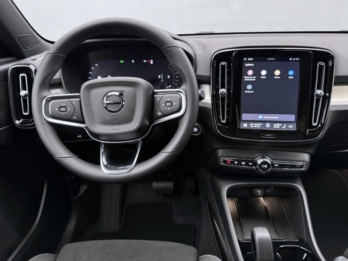 Volvo XC40 B3 AUT DARK ULTRA