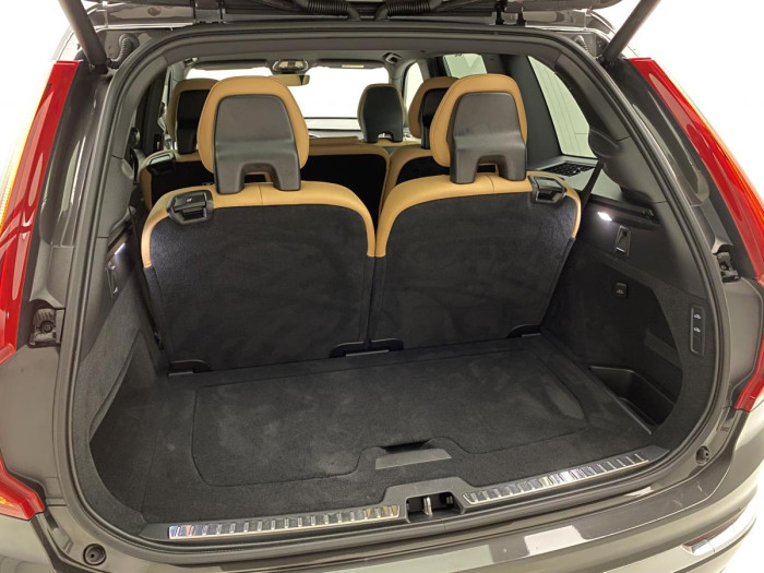 Volvo XC90 B5 AWD BRIGHT PLUS REZERVACE