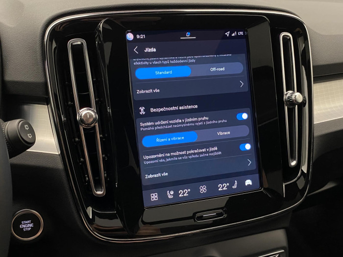 Volvo XC40 B3 AUT PLUS BLACK EDITION