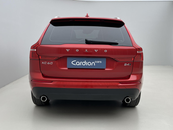 Volvo XC60 B4 AWD MOMENTUM AUT CZ 2.0 Momentum