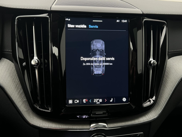 Volvo XC60 T6 AWD RECHARGE ULTRA DARK CZ