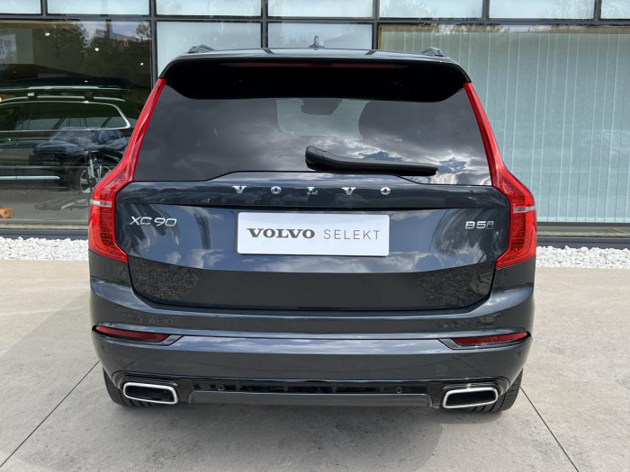 Volvo XC90 B5 R-DESIGN AWD 7MÍSTNÁ Aut